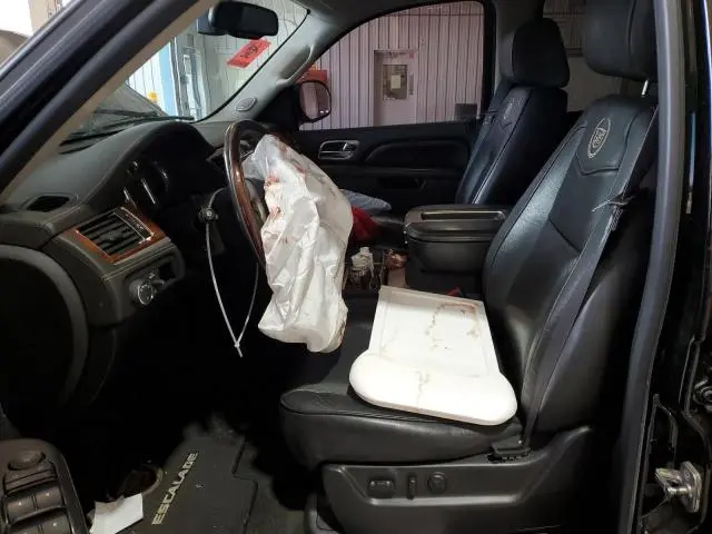 2013 CADILLAC ESCALADE PLATINUM  