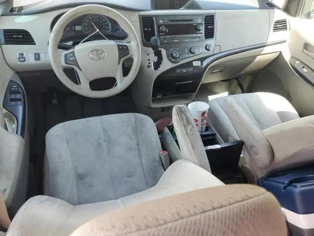 2011 TOYOTA SIENNA LE  