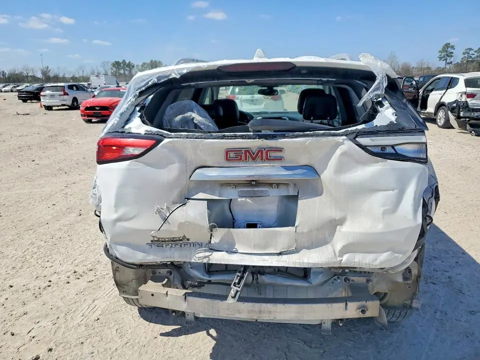 2019 GMC TERRAIN SLT  