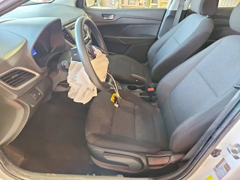 2021 HYUNDAI ACCENT SE  