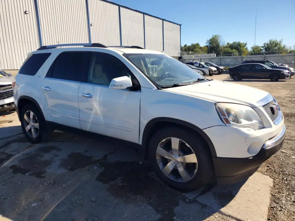 2011 GMC ACADIA SLT-2  