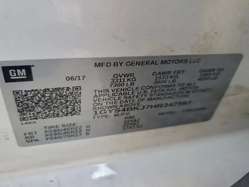 2017 CADILLAC ESCALADE LUXURY  