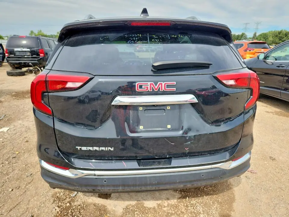2018 GMC TERRAIN SLT  