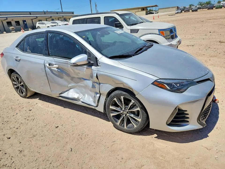 2018 TOYOTA COROLLA SE  