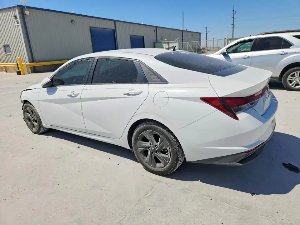 2021 HYUNDAI ELANTRA SEL  
