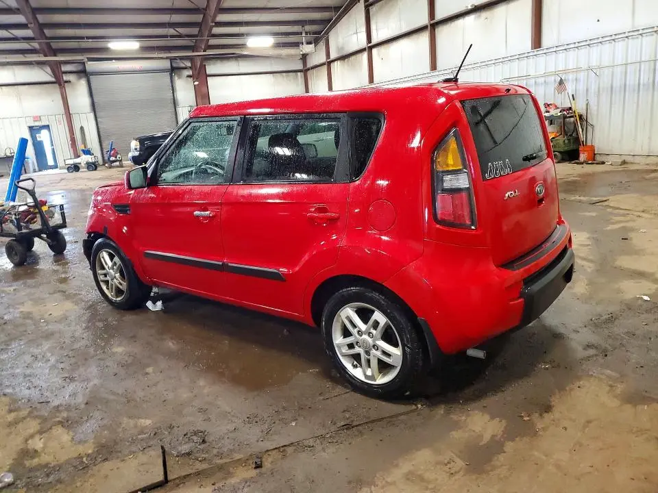 2011 KIA SOUL +  