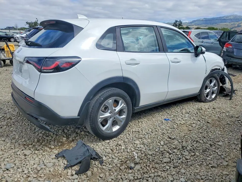 2023 HONDA HR-V LX  