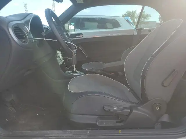 2016 VOLKSWAGEN BEETLE S/SE  