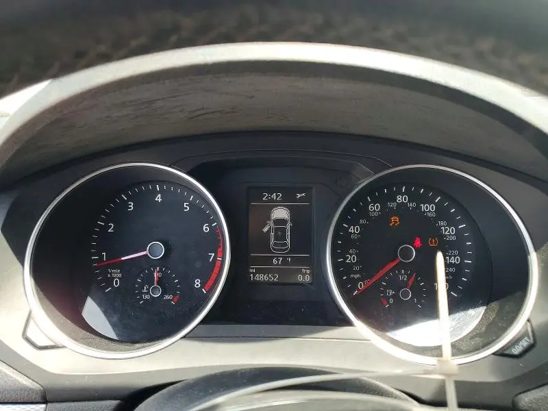 2018 VOLKSWAGEN JETTA SE  