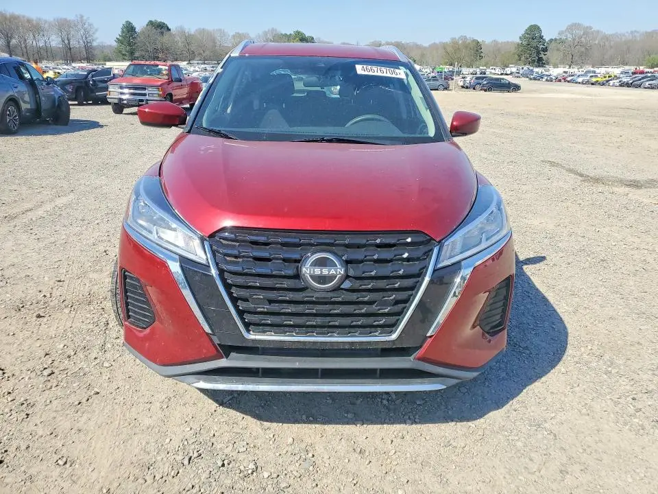 2023 NISSAN KICKS SV  