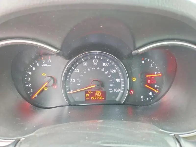 2015 KIA SORENTO LX  