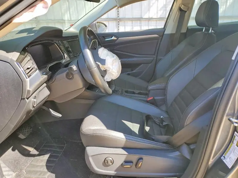 2022 VOLKSWAGEN JETTA SE  