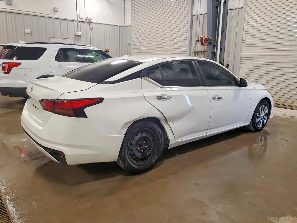 2019 NISSAN ALTIMA S  