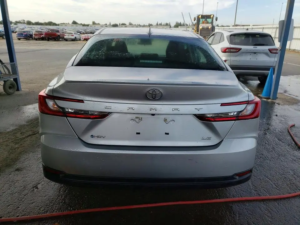 2025 TOYOTA CAMRY LE  