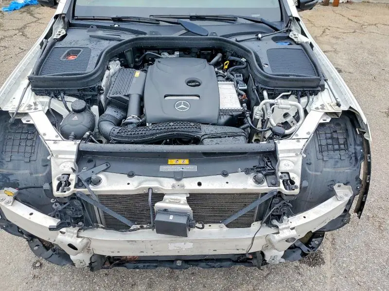 2019 MERCEDES-BENZ GLC 300  