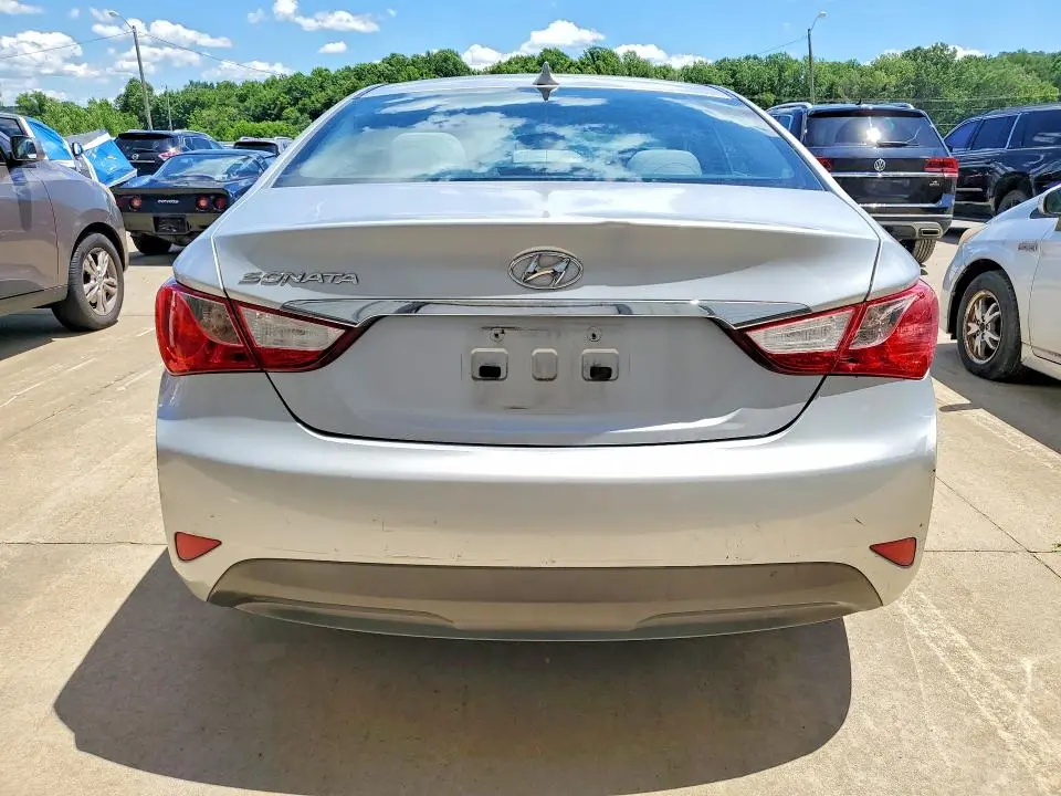 2014 HYUNDAI SONATA GLS  