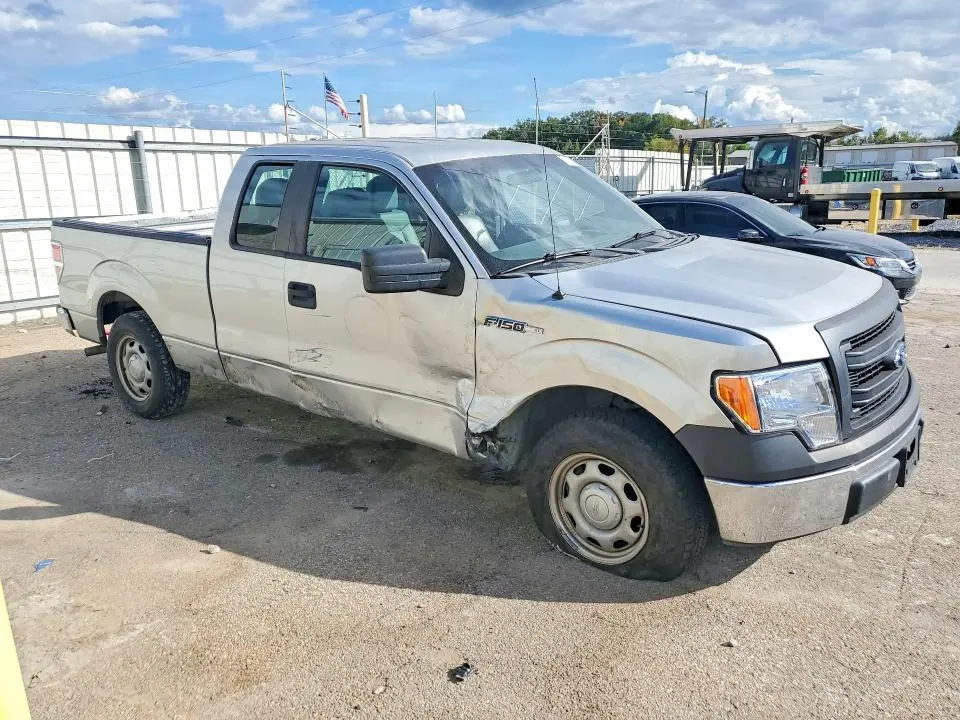 2013 FORD F150 SUPER CAB  