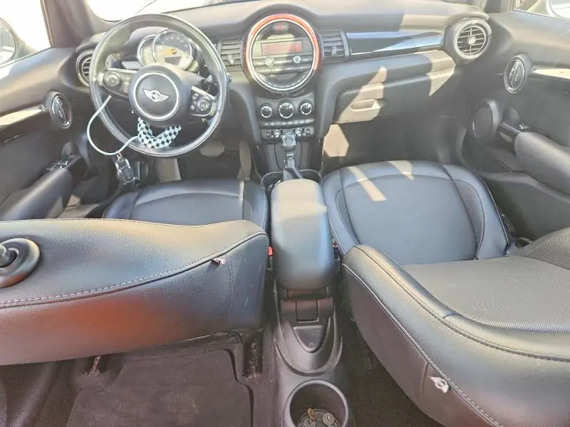 2015 MINI COOPER   