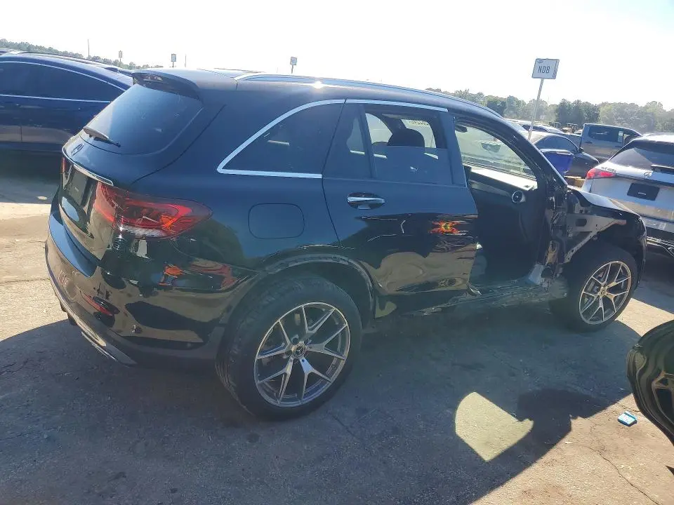 2020 MERCEDES-BENZ GLC 300  