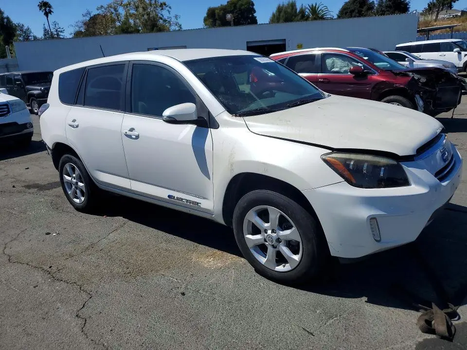 2014 TOYOTA RAV4 EV BASE  