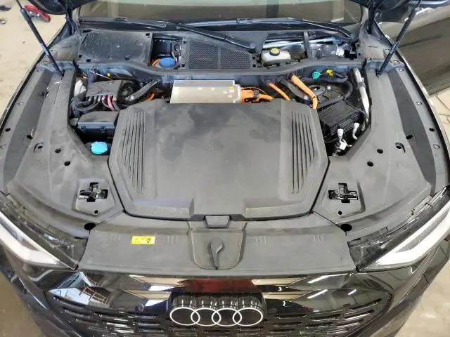 2024 AUDI Q8 E-TRON SPORTBACK PREMIUM PLUS  