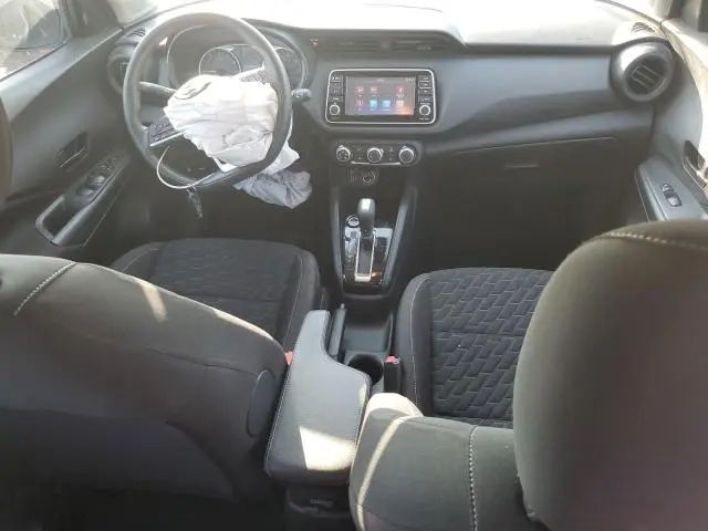 2021 NISSAN KICKS S  
