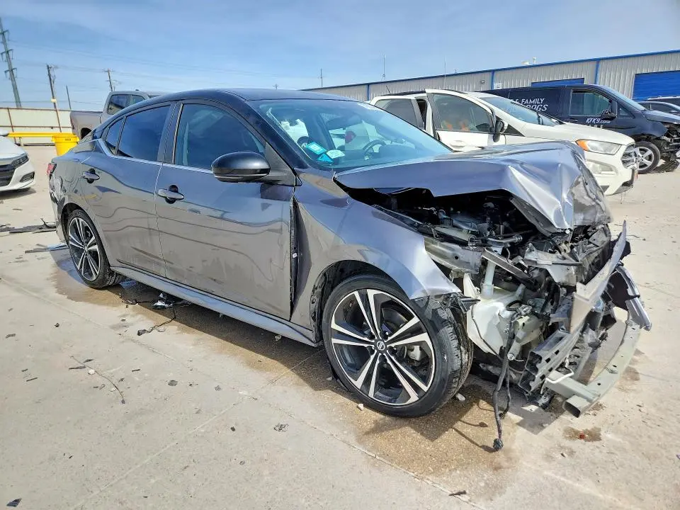 2021 NISSAN SENTRA SR  