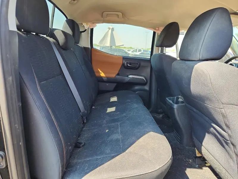 2019 TOYOTA TACOMA SR5 V6  