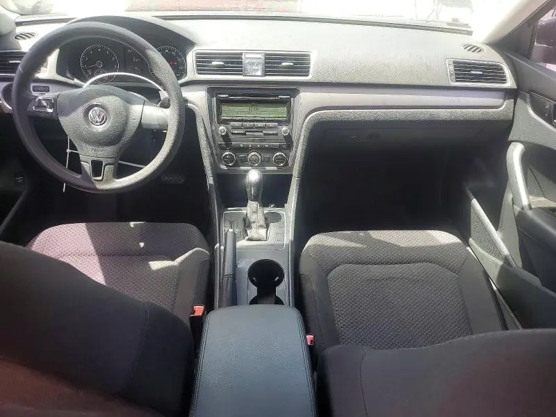 2012 VOLKSWAGEN PASSAT S  