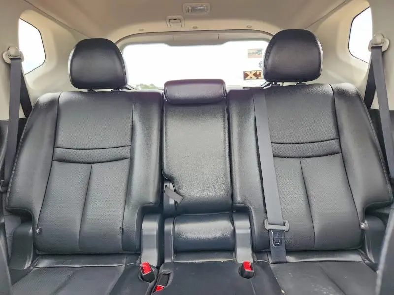 2017 NISSAN ROGUE SL  
