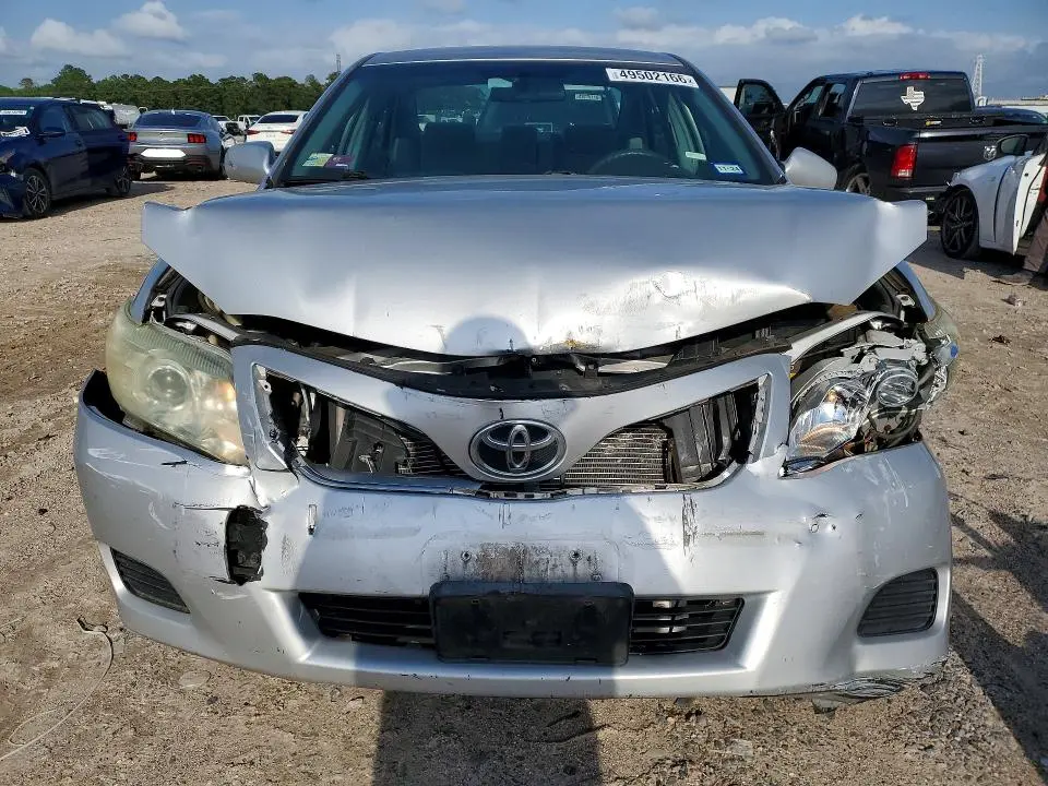 2010 TOYOTA CAMRY LE  