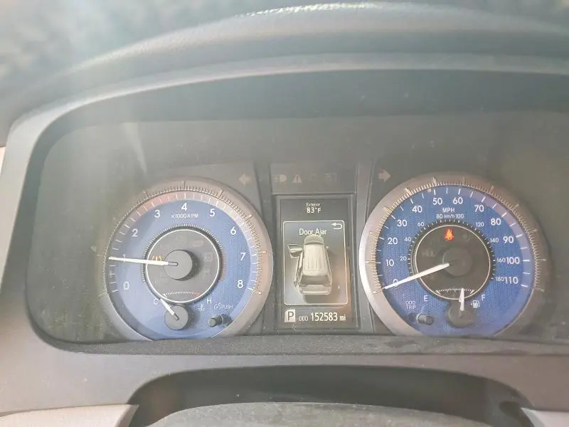 2015 TOYOTA SIENNA XLE 8-PASSENGER  