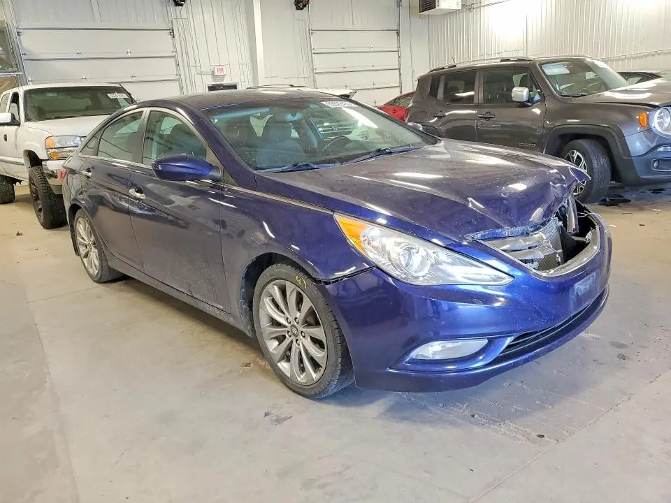 2013 HYUNDAI SONATA SE  