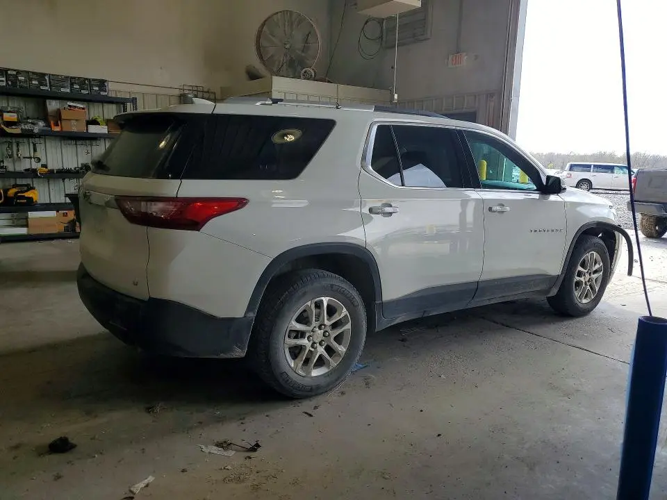 2018 CHEVROLET TRAVERSE LT  