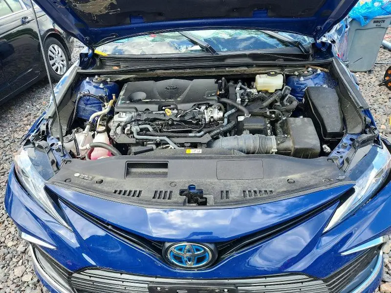 2023 TOYOTA CAMRY XLE  