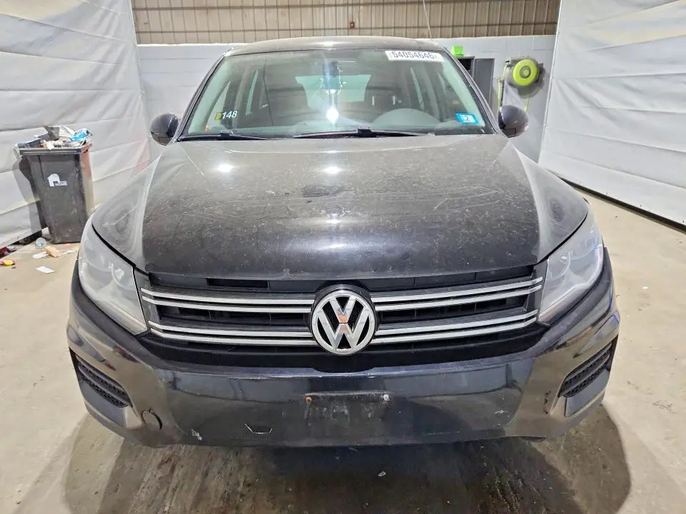 2014 VOLKSWAGEN TIGUAN S  