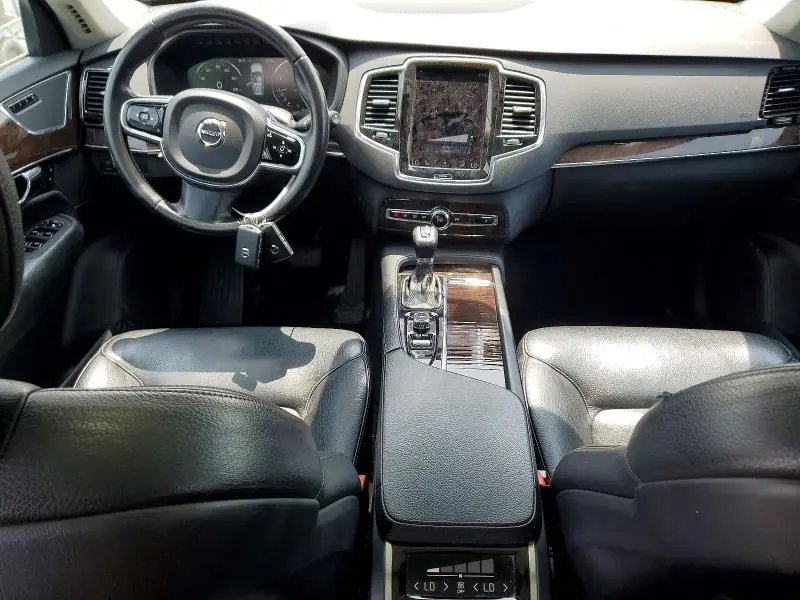 2016 VOLVO XC90 T6  