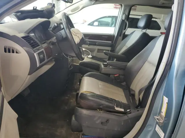 2010 CHRYSLER TOWN & COUNTRY TOURING PLUS  