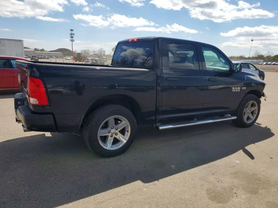 2014 RAM 1500 ST  