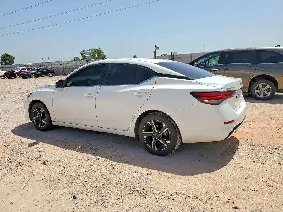 2024 NISSAN SENTRA SV  