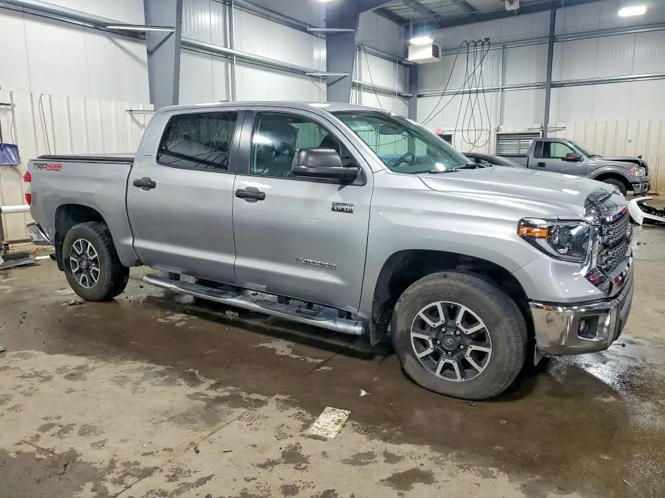 2020 TOYOTA TUNDRA SR5  
