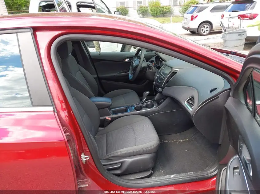 2018 CHEVROLET CRUZE LT AUTO