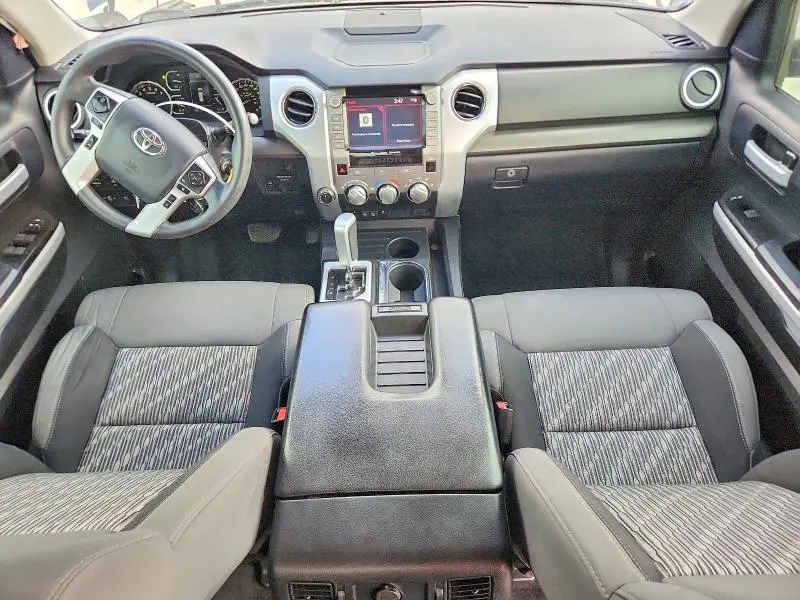 2020 TOYOTA TUNDRA SR5  