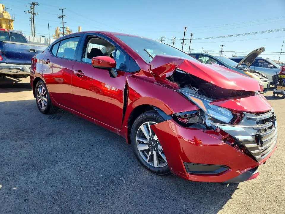 2025 NISSAN VERSA SV  