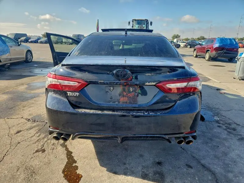 2018 TOYOTA CAMRY XSE  