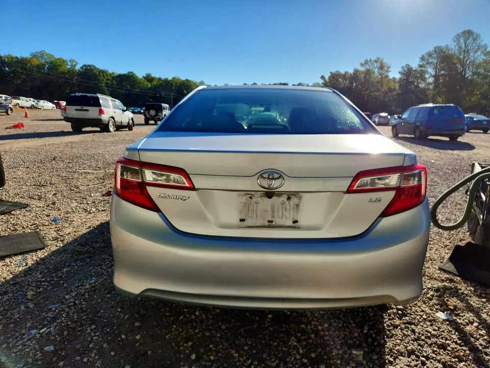 2013 TOYOTA CAMRY LE  