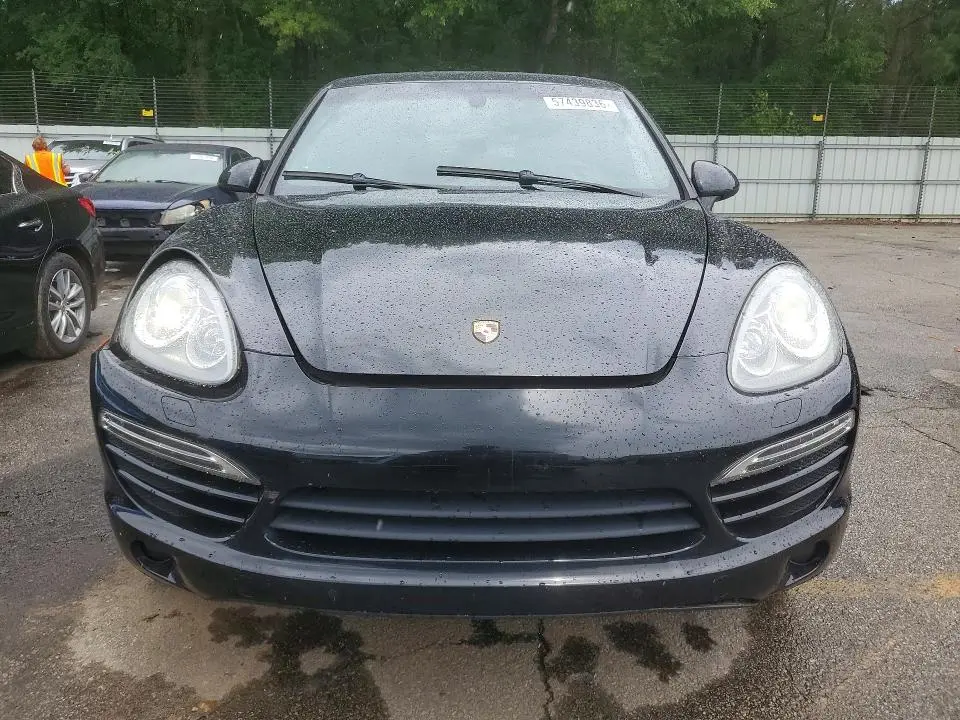 2013 PORSCHE CAYENNE   