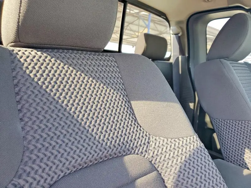 2019 NISSAN FRONTIER SV V6  