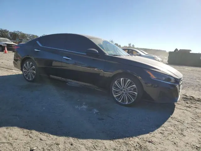 2023 NISSAN ALTIMA SL  