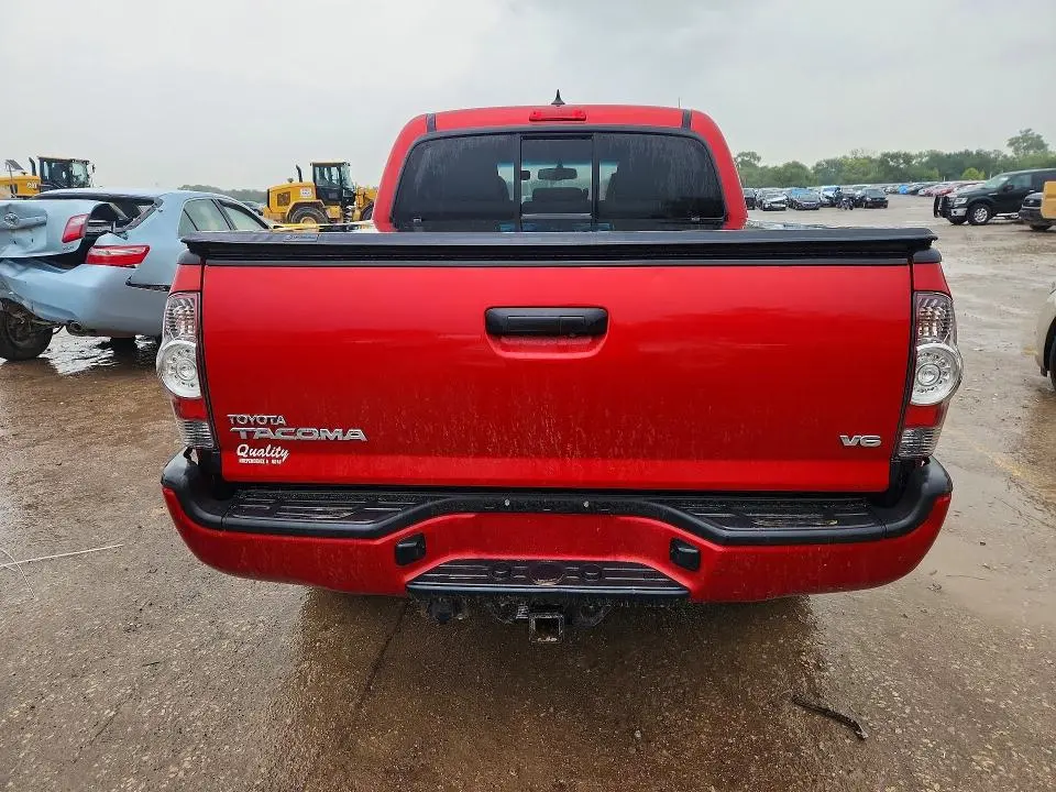 2013 TOYOTA TACOMA V6  